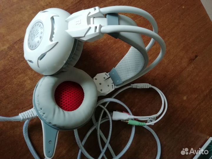 Игровые наушники