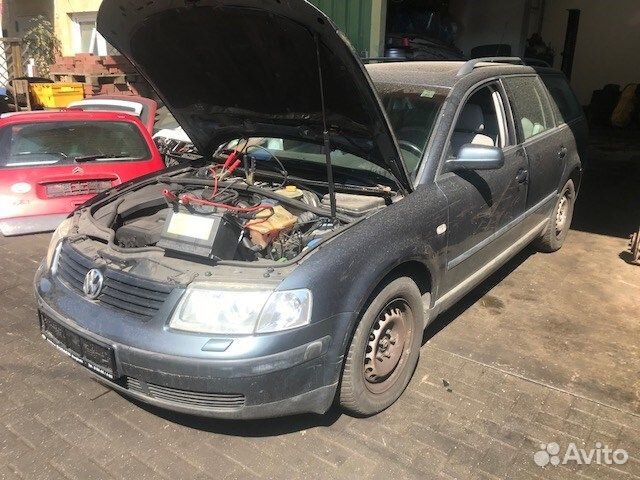 Разбор на запчасти Volkswagen Passat 5