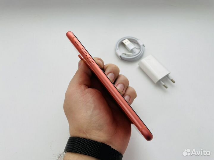 iPhone Xr, 64 ГБ