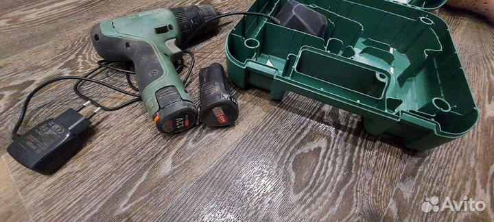 Шуруповерт bosch 12v