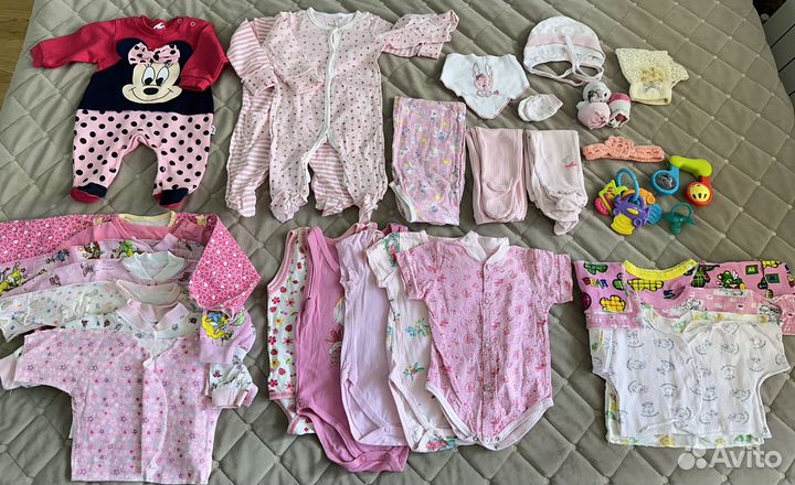 Пакет вещей и игрушек для девочки 0-6 месяцев