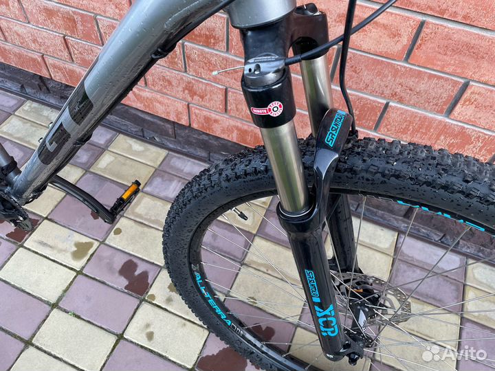 Велосипед GT avalanche elite 29