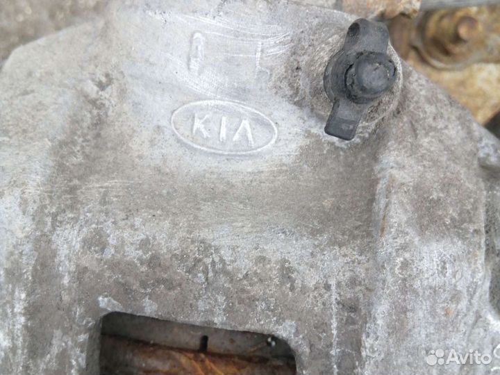 Суппорт стойка Kia Cerato LD