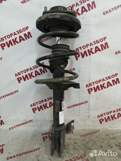 Стойка передняя правая Nissan X-Trail NT30 QR20DE