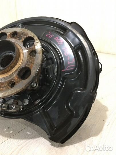 Кулак задний левый Mercedes Benz E350 W211