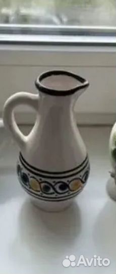 Статуэтки чайник, кувшины, вазочка.Франция