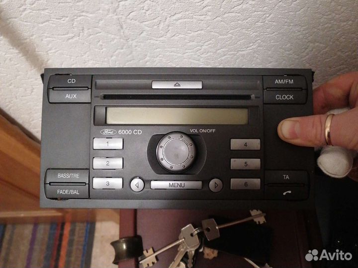 Магнитола штатная Форд фокус 2 б/у