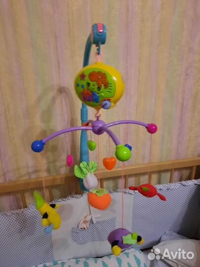 Мобиль на детскую кроватку