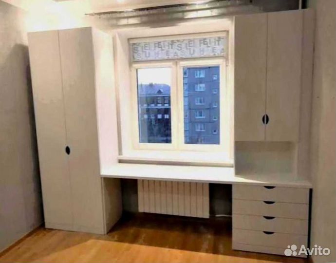 Рабочая зона у окна