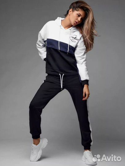 Спортивный костюм женский оптом с нанесением принта