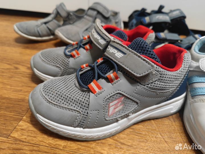 Комплект обуви: 5 пар на лето или школу