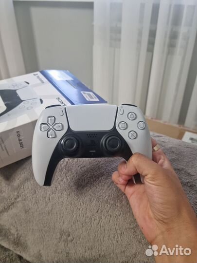 Dualsense / PS5 / Геймпад / джойстик