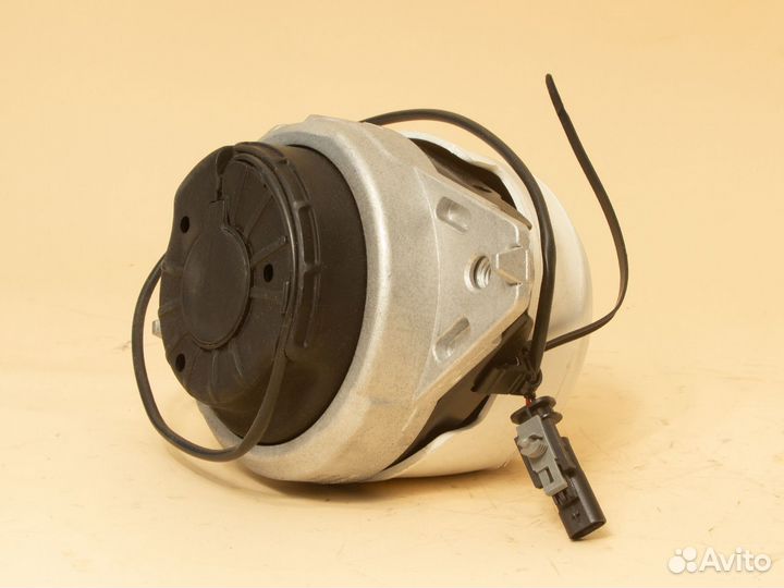 Опора двигателя Mercedes M-класса W166 A1662406817