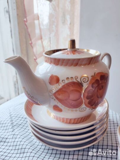 Чайный сервиз красный фарфорист 1977 г
