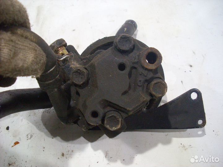 Насос Гур Nissan Primera P11 GA16