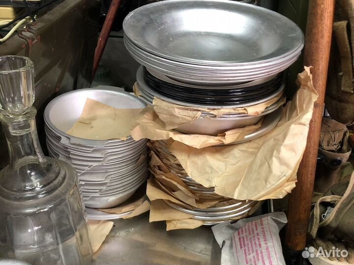 Тарелки алюминевые ;эмалированные. нержавейка СССР