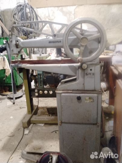Швейная машина minerva