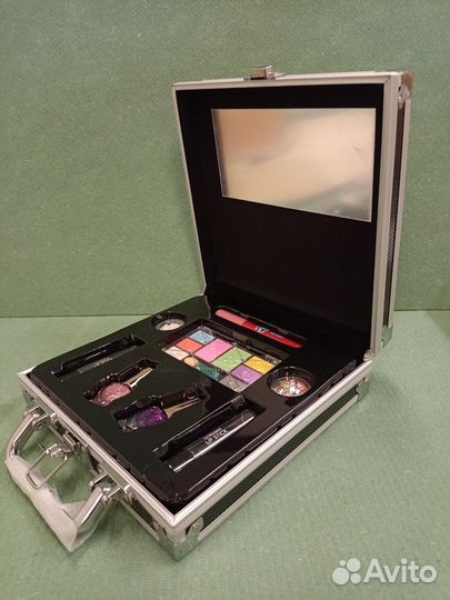 Детский подарочный набор для макияжа