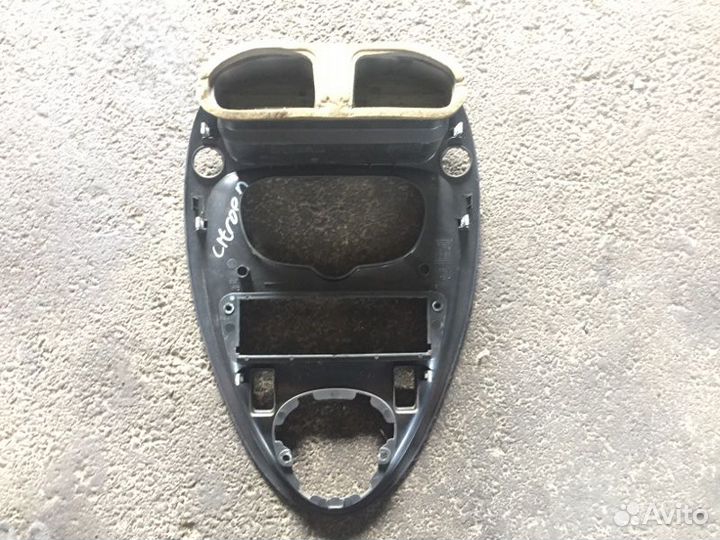 Накладка консоли Citroen Xsara Picasso 1.6 2005