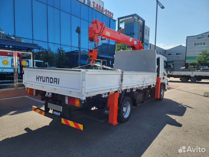 Бортовой грузовик Hyundai Mighty с КМУ Kanglim, 2017