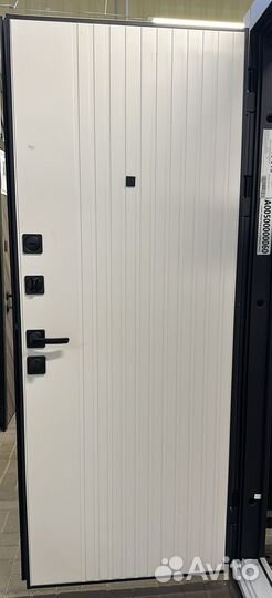 Входная дверь Вертикаль