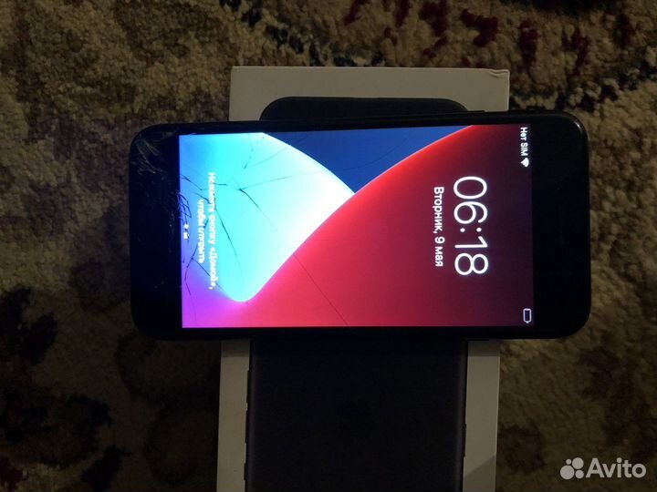 Телефон iPhone 7