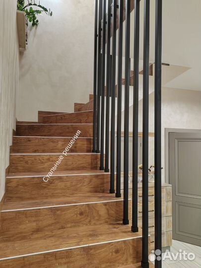 Перила в потолок