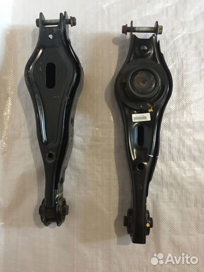 Рычаг задней подвески правый Хендай Гранд Санта Фе