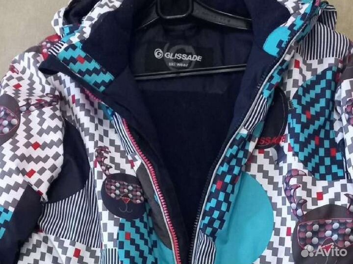 Куртка спортивная 44