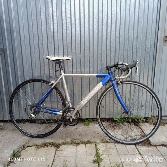 Шоссейный велосипед