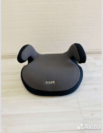 Автокресло бустер siger