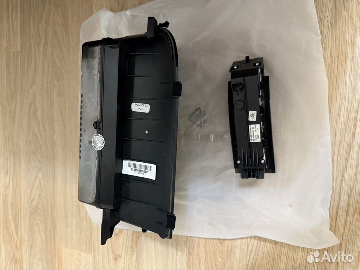 Монитор mercedes 221