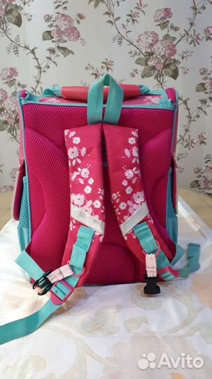 Рюкзак школьный
