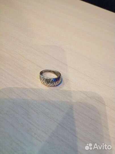 Серебряное кольцо
