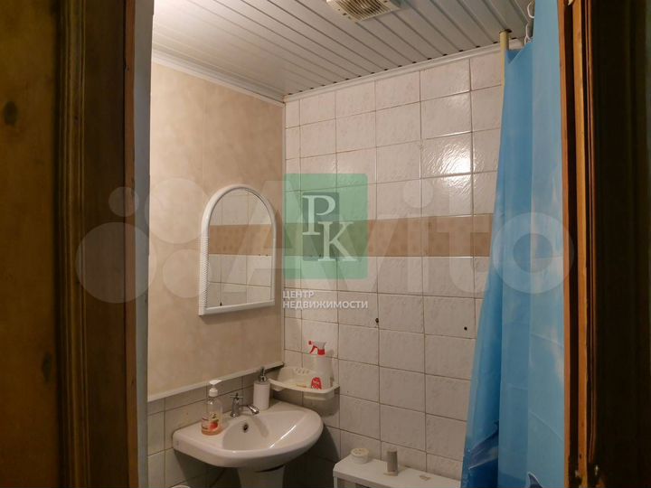 Помещение свободного назначения 33,5 м² с арендато