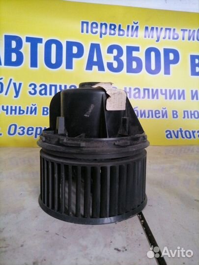 Моторчик отопителя Ford Focus