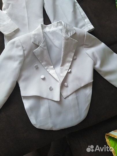 Костюм детский примерно на годик очень красивый