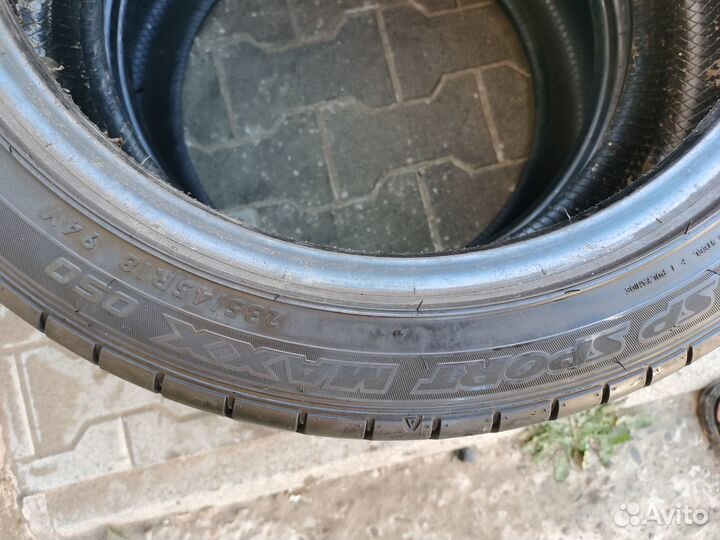 Dunlop SP Sport Maxx 050 235/45 R18 94W