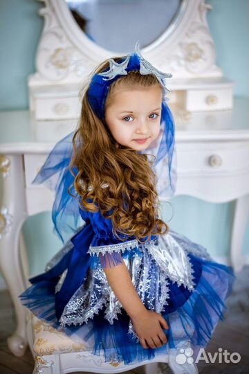 Карнавальные и народные костюмы