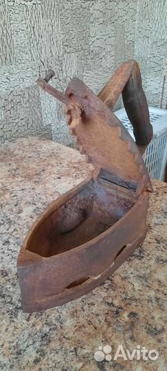 Утюг чугунный старинный