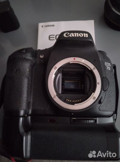 Зеркальный фотоаппарат canon 7d. Торг