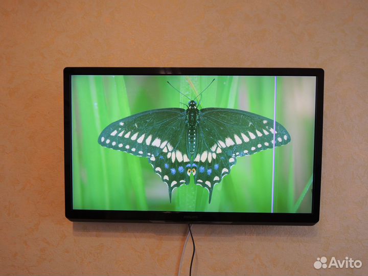 Телевизор Philips (32 дюйма, смарт и FullHD)