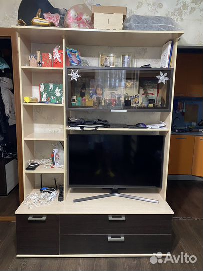 Стенка в гостиную б/у