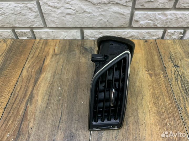 Infiniti Q50 (V37) Дефлектор воздушный LH RH