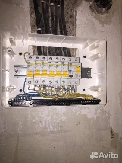 Услуги электрика выезд на дом