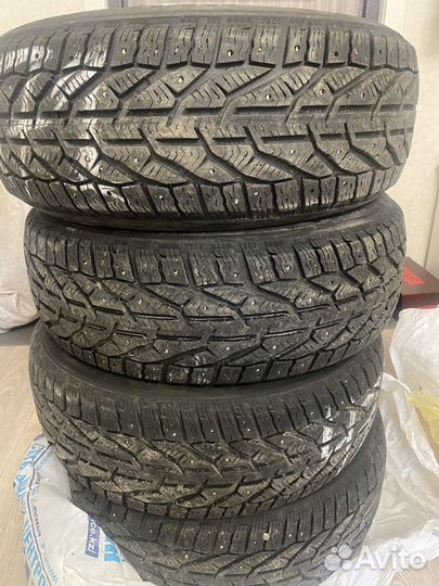 Tigar Ice 205/55 R16 94