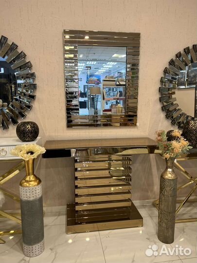 Консоль с зеркалом