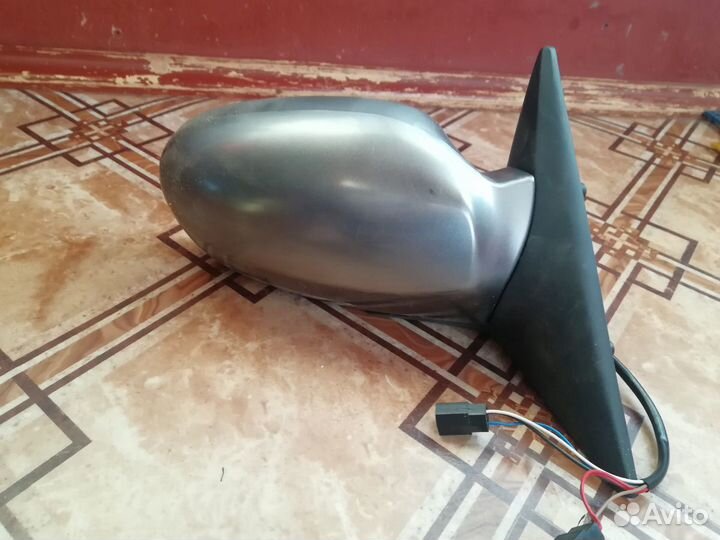 Правое зеркало заднего вида на Ваз 2112