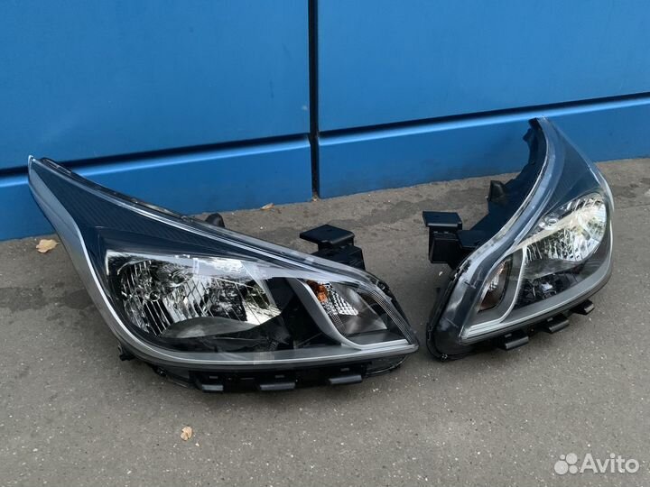 Фара передняя для Kia Rio 4 дорестайлинг 2017-2020