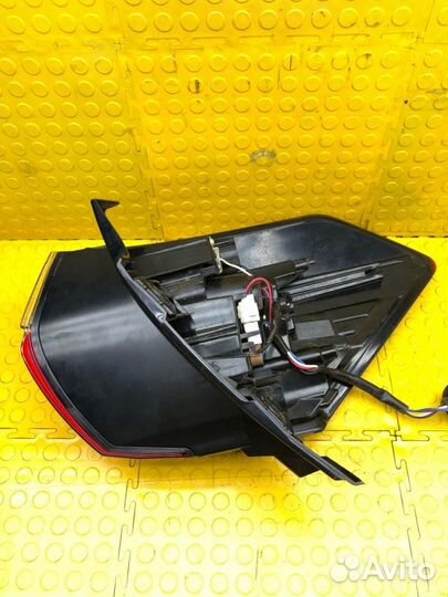 Фонарь задний правый Nissan X-Trail T32